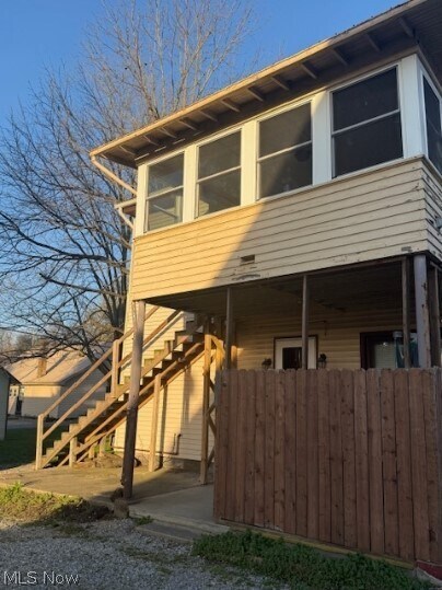 Building Photo - 107 W Main St