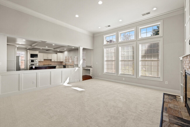 Building Photo - 916 Star of Danube Way