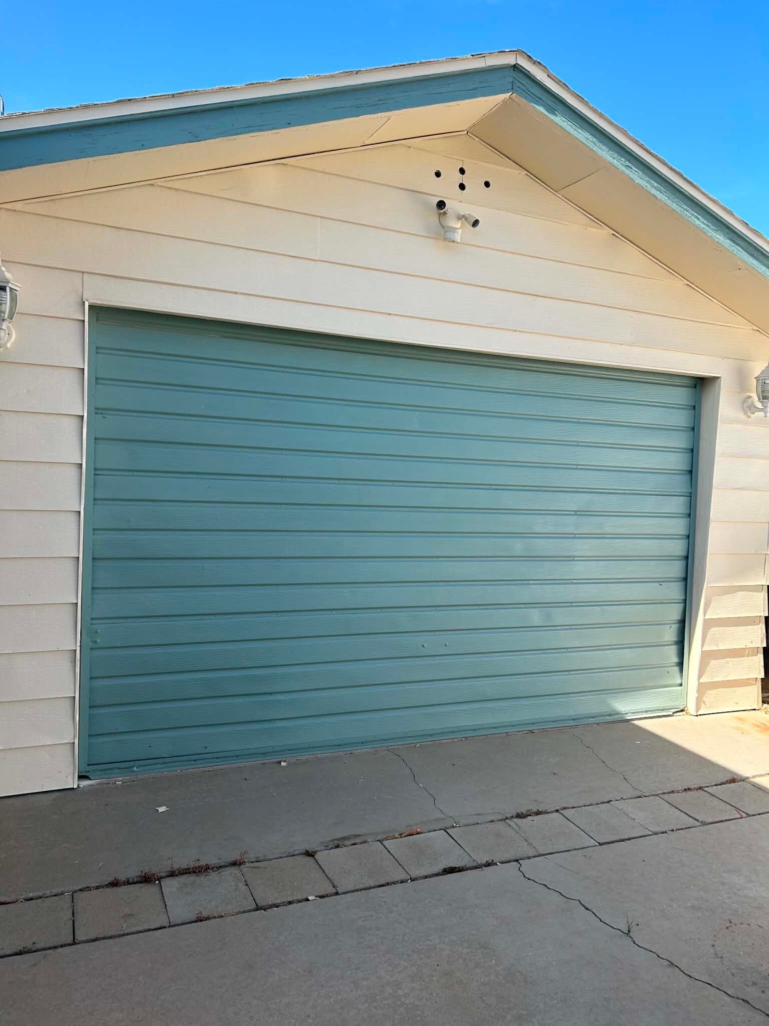 Building Photo - 26030 San Quintin Rd
