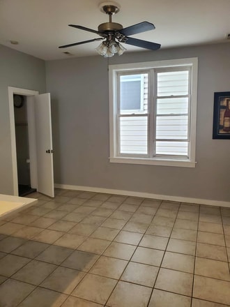 dining room - 1131 W 17th St
