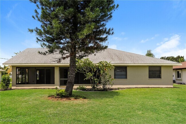 Building Photo - 850 Forest Hill Ln NW