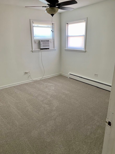 Building Photo - 4032 Wesley Ter