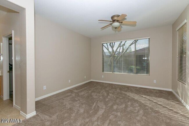 Building Photo - 2106 W Hemingway Ct