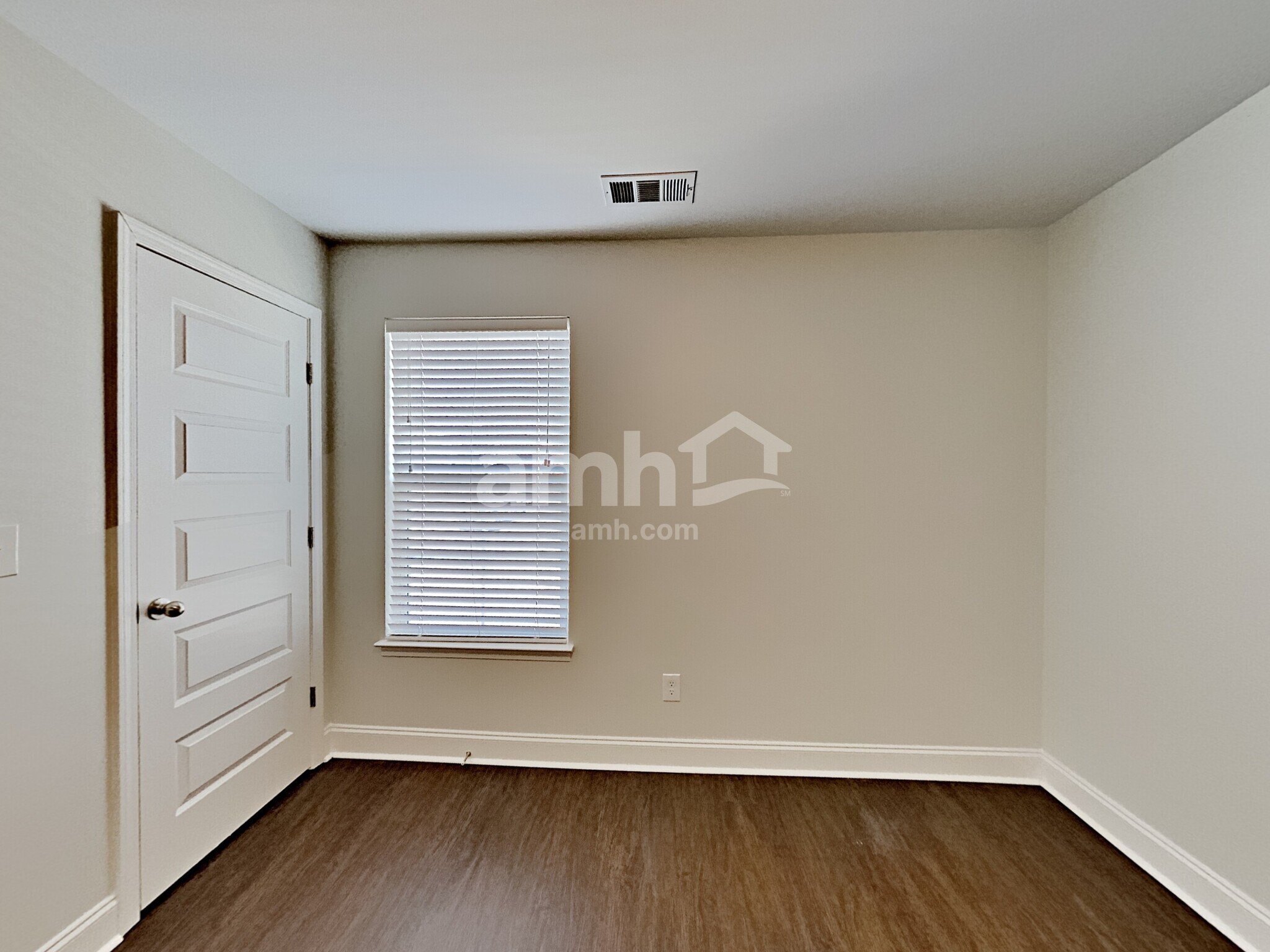 Building Photo - 5234 Tupelo St