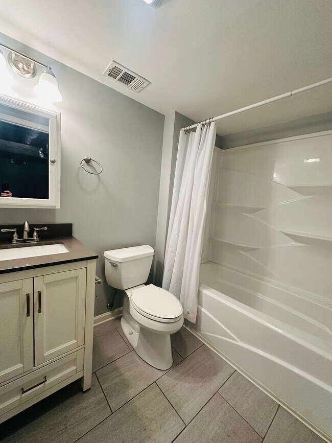 Building Photo - Updated Home in Highly Desired Deer Park Neighborhood