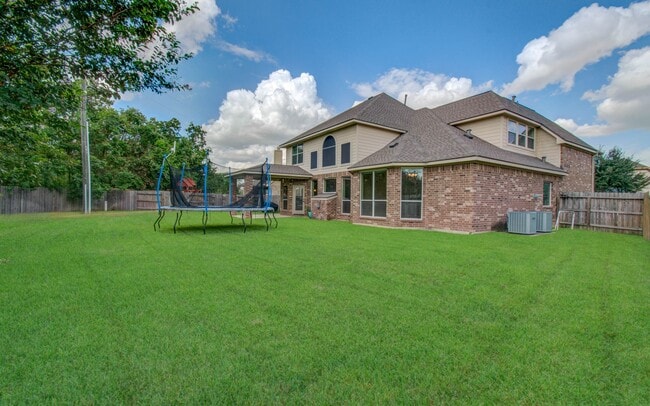 Building Photo - 21331 Parham Cir