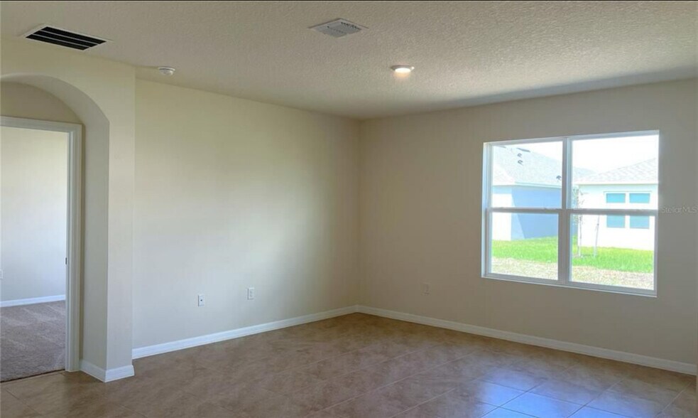 Building Photo - 2703 Sunkissed Dr