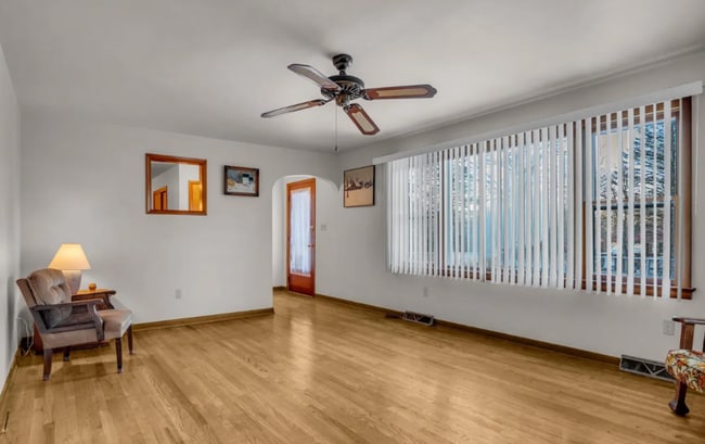 Building Photo - 4 Bedroom homestead on 6.68 acres