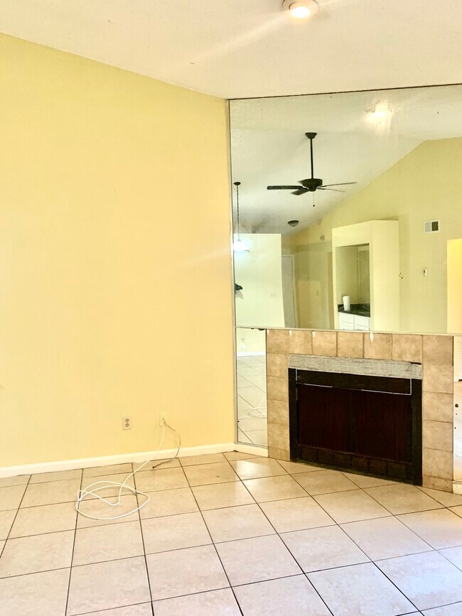 Building Photo - 5128 Indian Lakes Ct