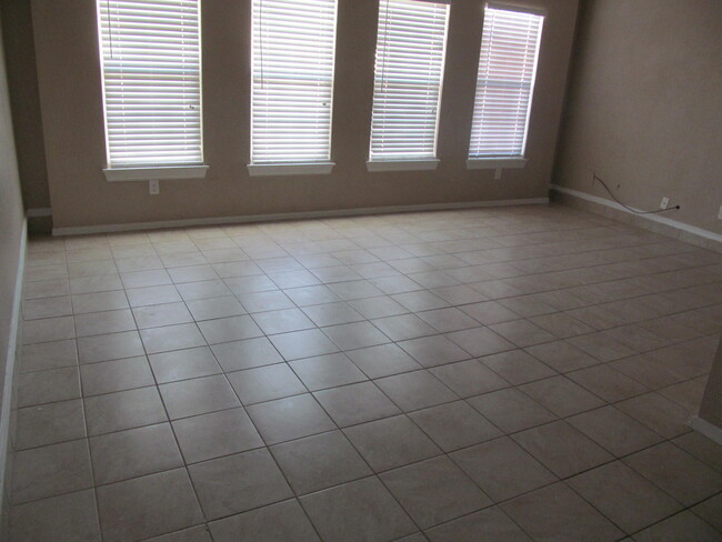 Building Photo - 14072 Jason Crandall Dr