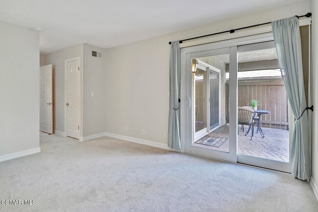 Building Photo - 2846 Lakeridge Ln