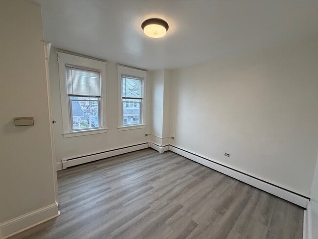 Building Photo - 130 Harvey Ave