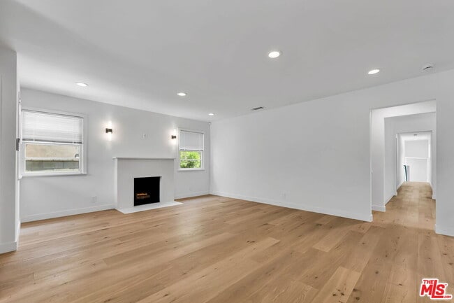 Building Photo - 2216 Ashland Ave