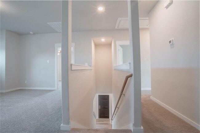 Building Photo - 2202 Rocoso Trl
