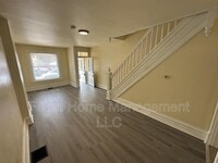 Building Photo - 739 Lincoln St