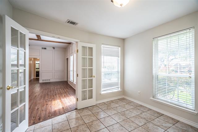 Building Photo - 2813 Glen Forest Ln