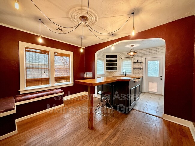 Building Photo - 2317 NW 13th St