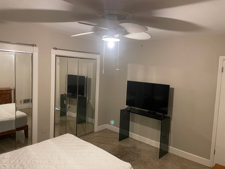 Master bedroom - 1505 White St