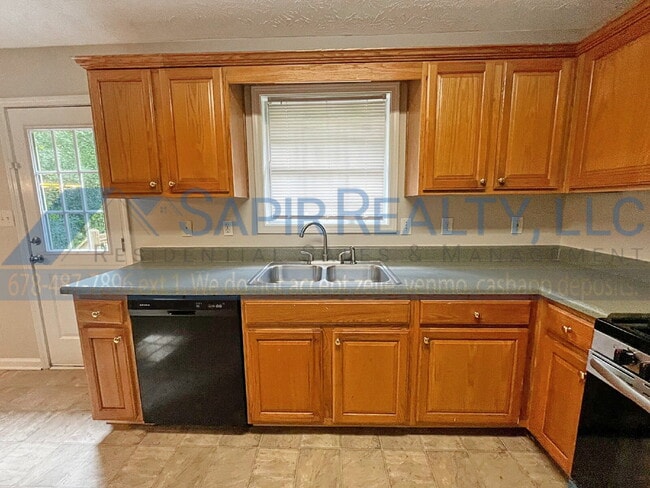 Building Photo - 712 Habersham Ct