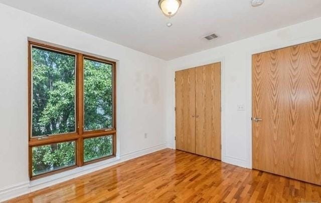 Building Photo - 17 Meadow Rd