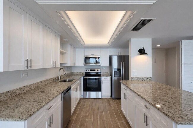 Building Photo - 500 Treasure Island Causeway