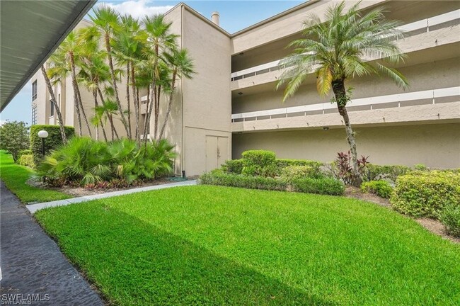 Building Photo - 3655 Boca Ciega Dr