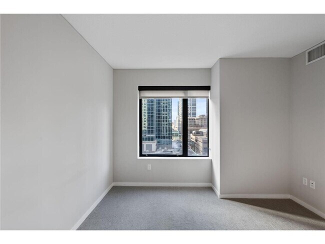 Building Photo - 497 S Marquette Ave