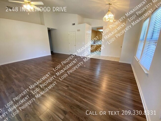 Building Photo - 2448 Inglewood Dr