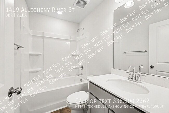 Building Photo - 1409 Allegheny River St