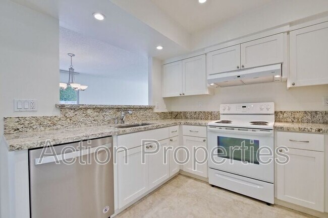 Building Photo - 71 Los Altos Square