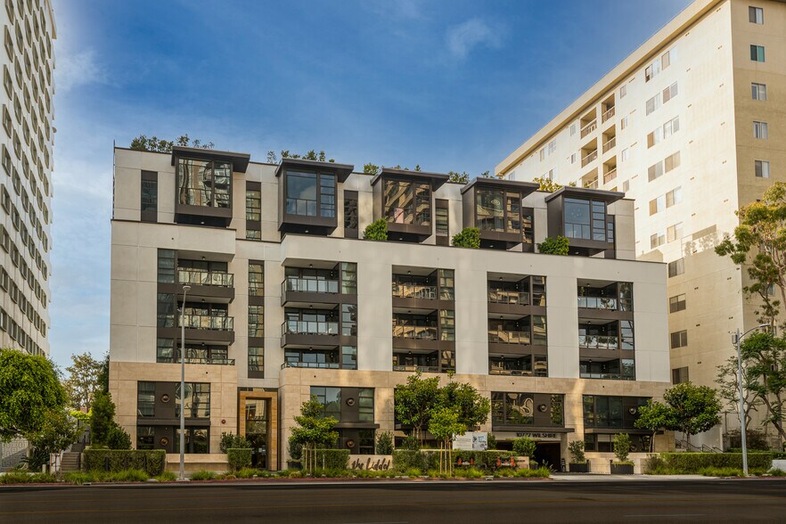 Building Photo - 10777 Wilshire Blvd