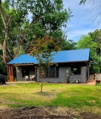 Building Photo - 15 Edwards Ln