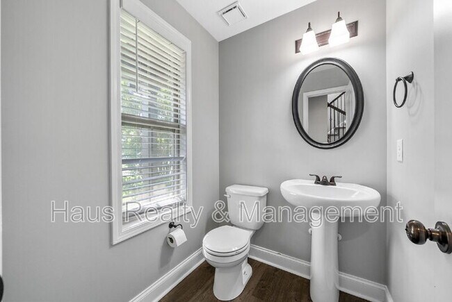 Building Photo - 150 Sycamore Hill Dr