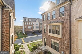 Building Photo - 3755 Signal Knob Ct