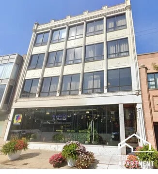 Building Photo - 2614 W North Ave