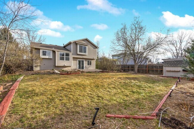 Building Photo - 749 Peregrine Run