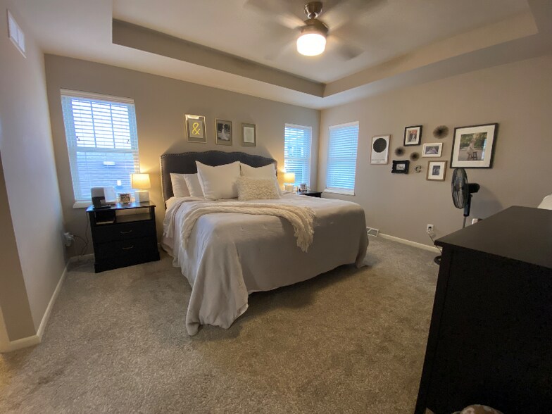 Building Photo - 204 Sugar Maple Ln