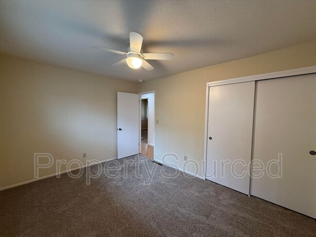 Building Photo - 1550 Naples Ct