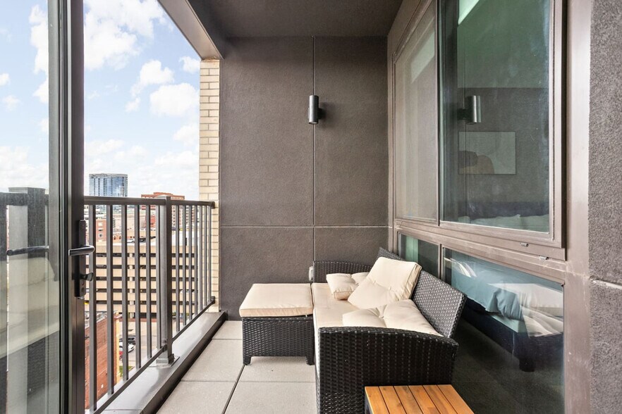 Building Photo - 421 N Pennsylvania St