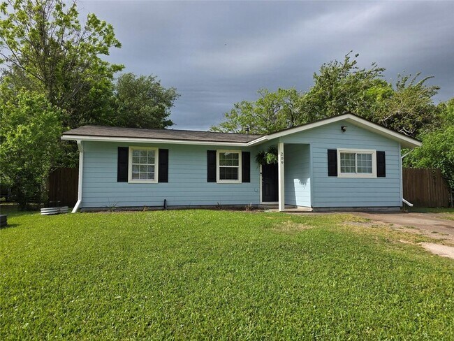 Building Photo - 209 Franlee St