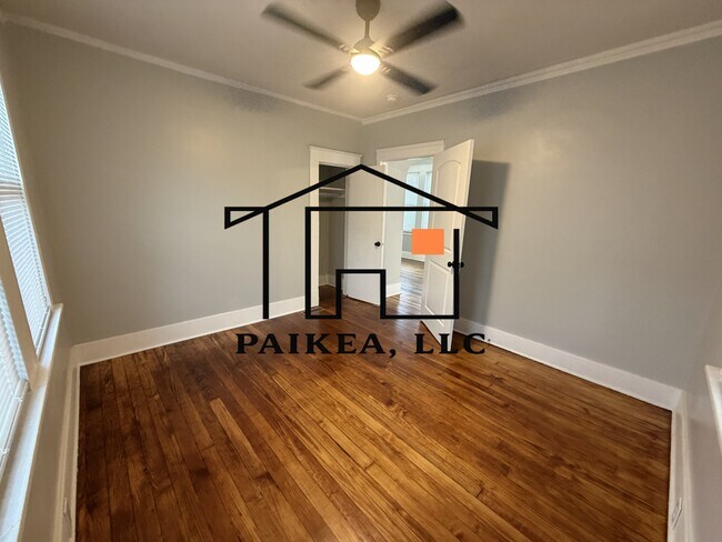 Building Photo - 2915 Burroughs St