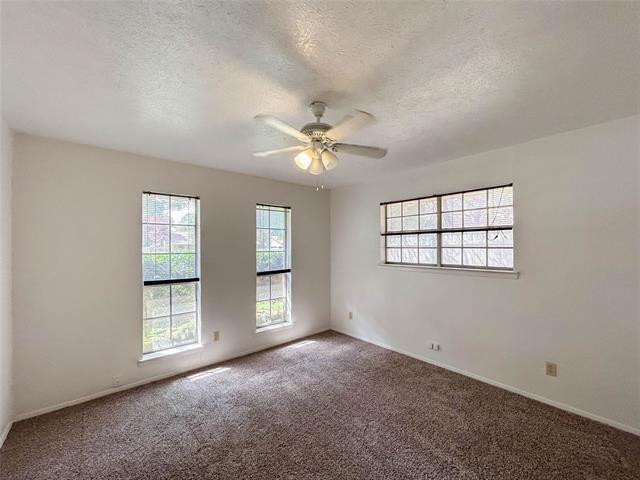 Building Photo - 1425 E Windsor Dr