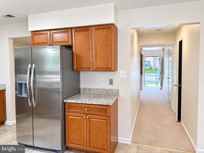 Building Photo - 6281 Rathlin Dr