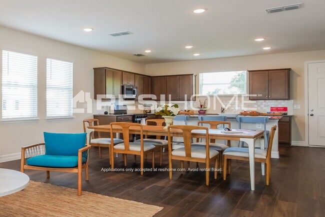 Building Photo - 5027 Starwood Pl