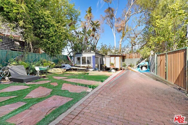 Building Photo - 29231 Heathercliff Rd