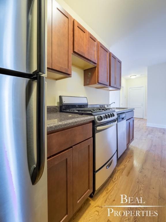 Building Photo - 1 bedroom in CHICAGO IL 60657