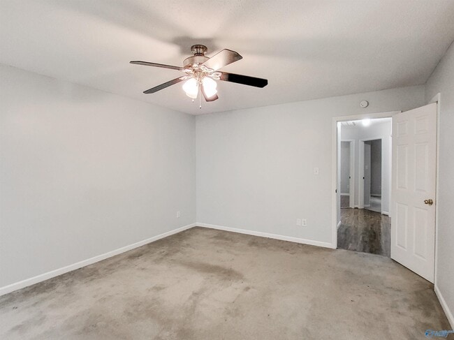 Building Photo - 157 Garden Brook Dr