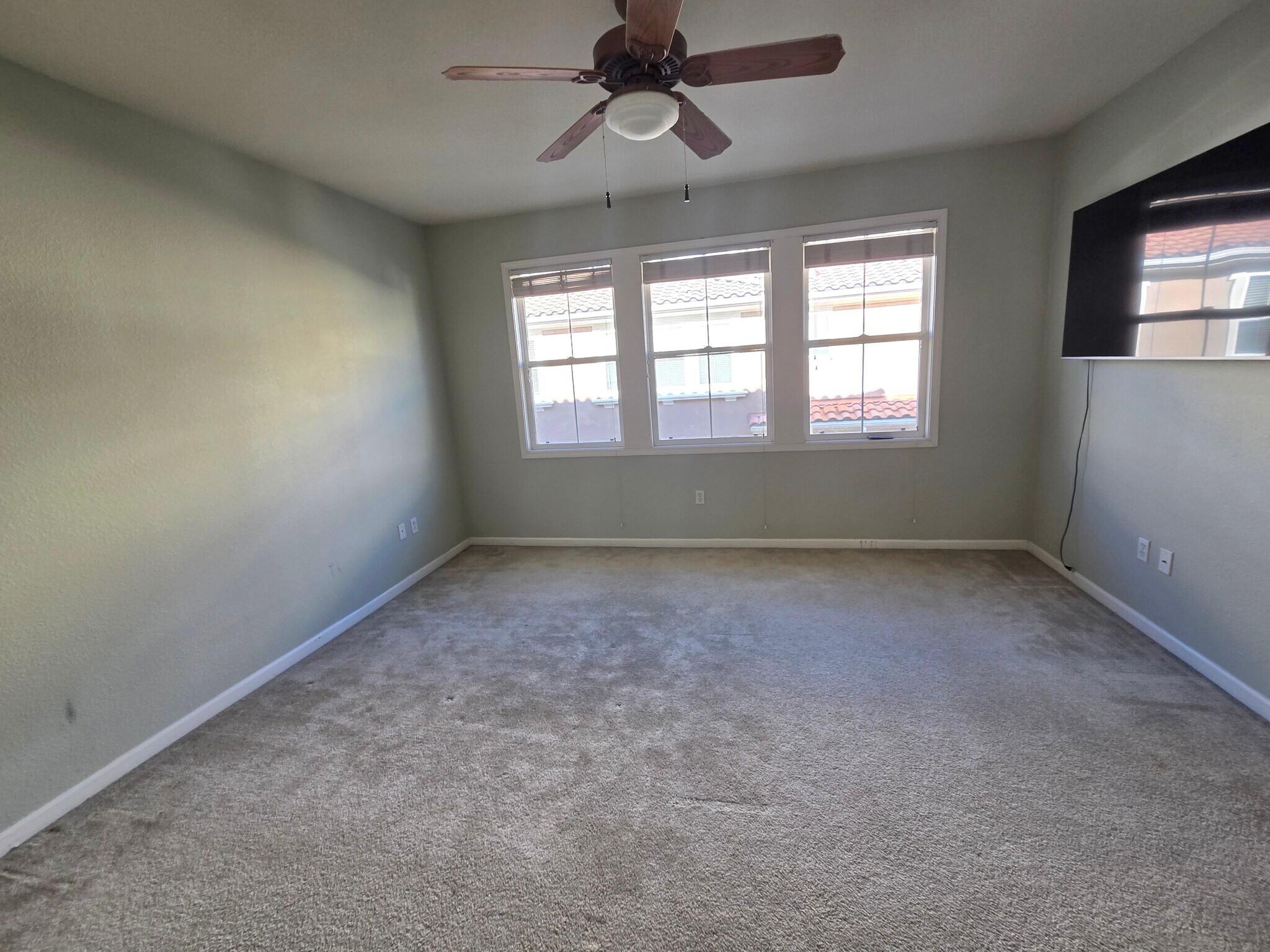 Building Photo - 4353 Fitzwilliam St