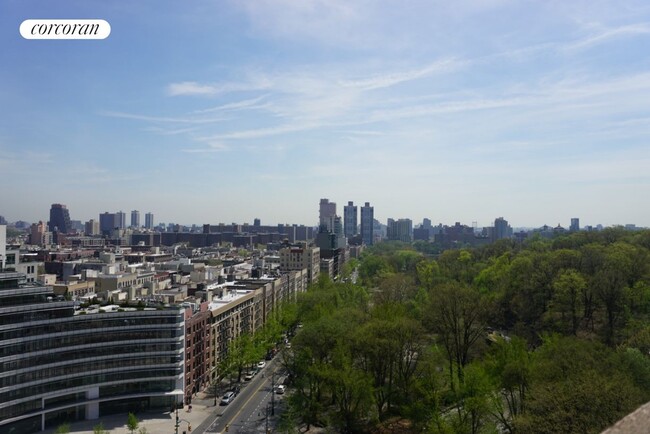 Building Photo - 300 W 110th St