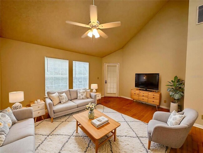Building Photo - 5968 Westgate Dr